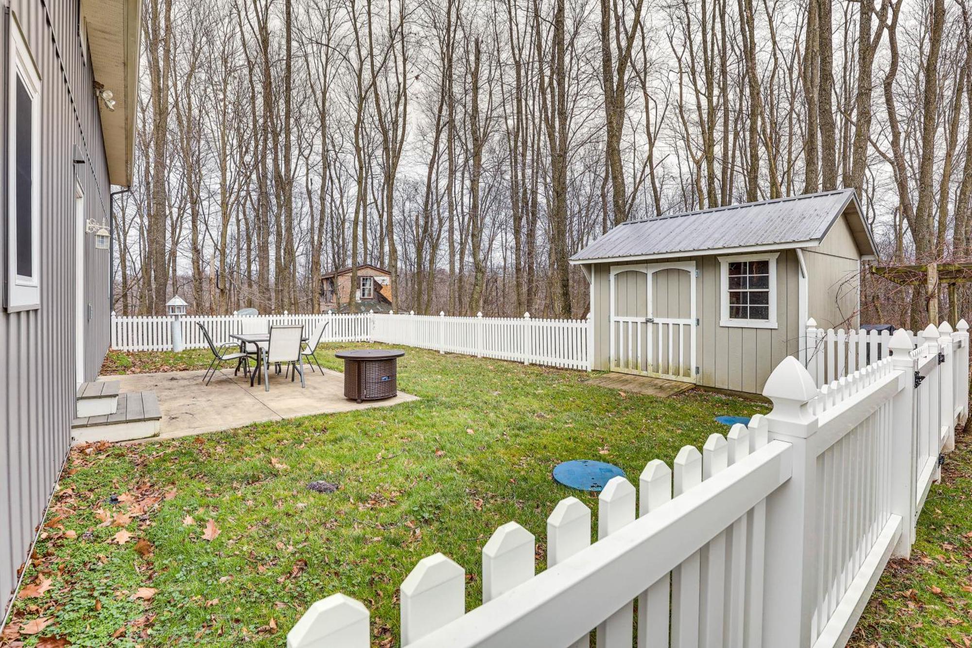 Happy Haven Hill Cabin With Patio And Fire Pit! Villa Dundee Bagian luar foto